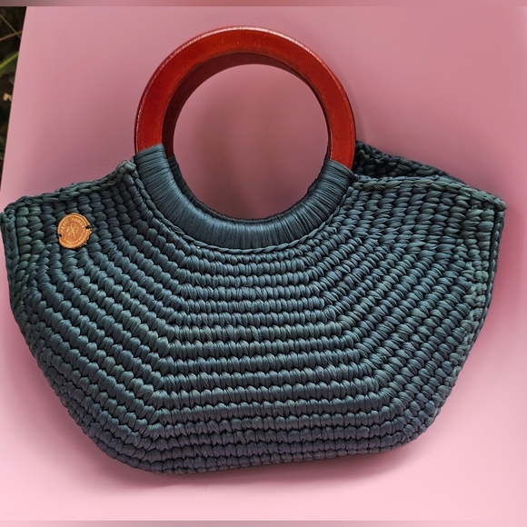 Elegant dark greenWoven Handbag with Brown Accents - Picture 2 of 3